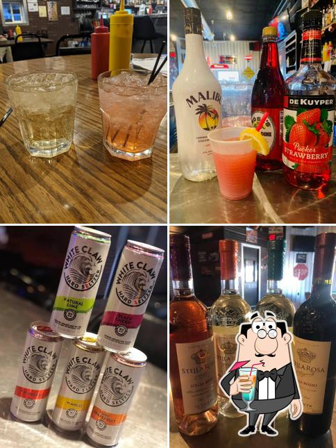 Knuckleheadz Bar