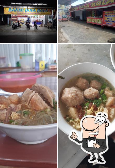 Bakso bola bola