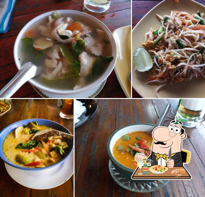 Sunshine Café, Thaton Town