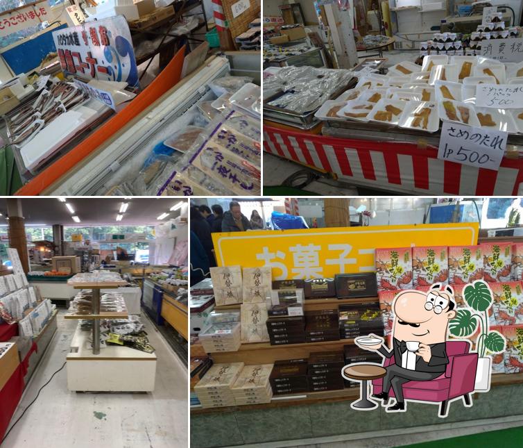 ﾊｸﾀｶ水産伊勢志摩中央市場 The朝市