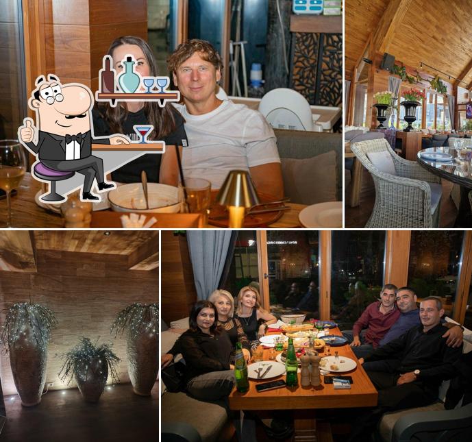 Интерьер "Хинкали-Запевали"