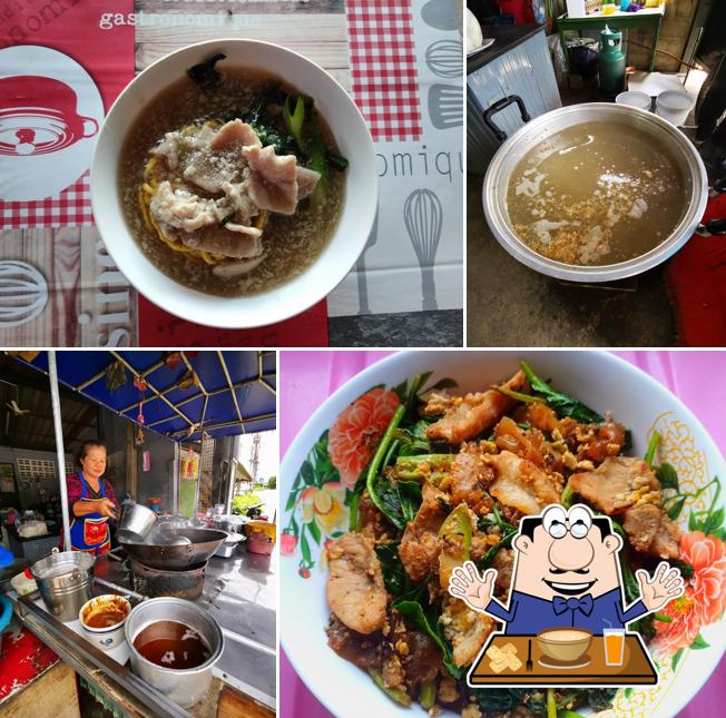 ซุปเปอร์ราดหน้ายอดผัก