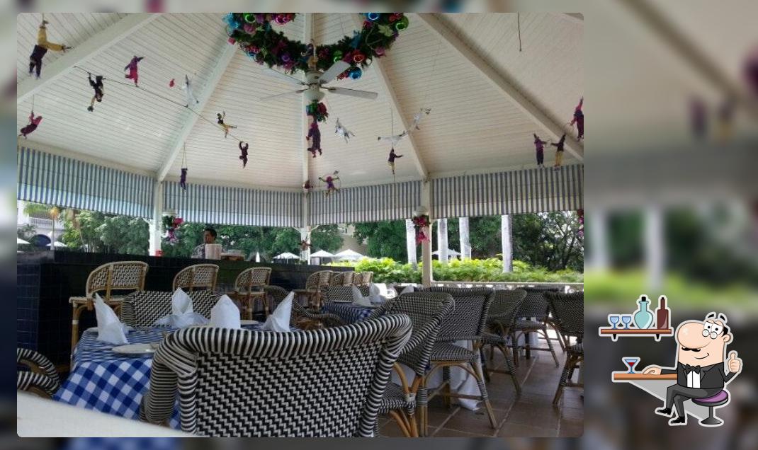 Bar Gazebo