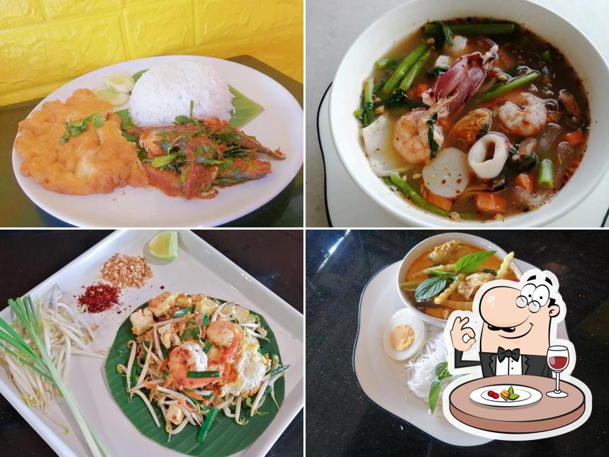 ขนมจีนคุณปู่สาขา8 ปากคลองอัมพวา