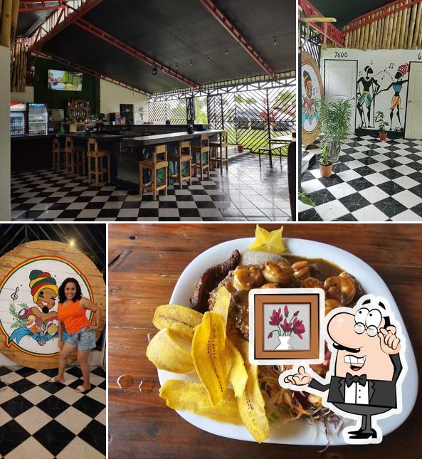 Howard Bar y Restaurante