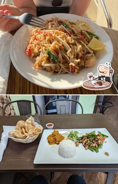 Ton Thai Street Food Cafe