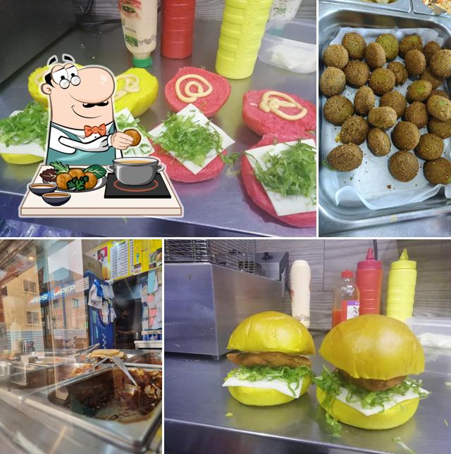 مطعم عزيز