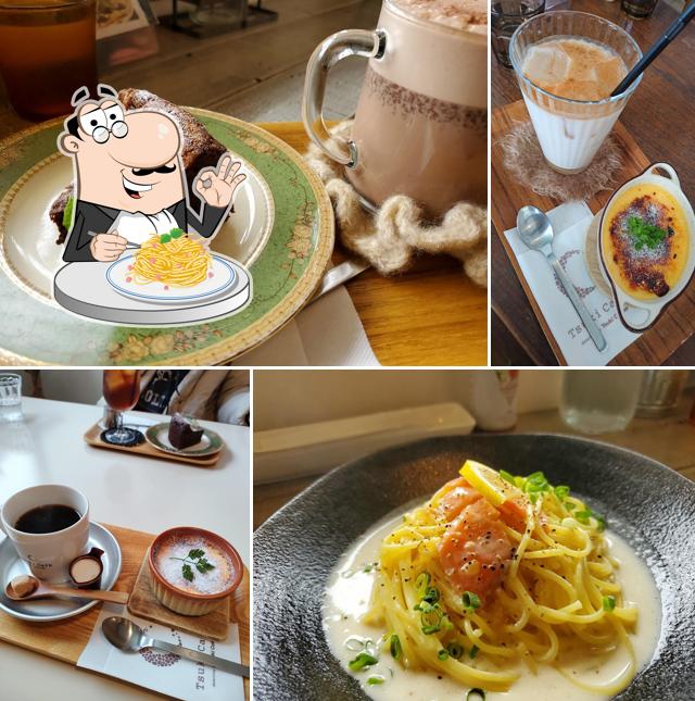 Tsuki Cafe