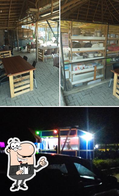 Bar shop