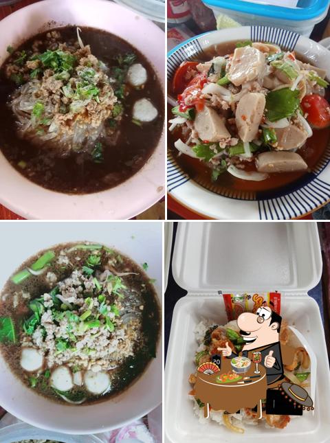 ร้านก๋วยเตี๋ยวป่ามะม่วงอ่างหก