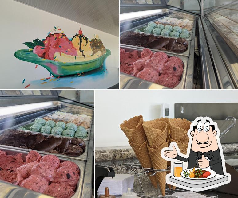 Plaza Ventanas Ice Cream Parlor