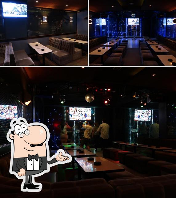 Pub オデオン