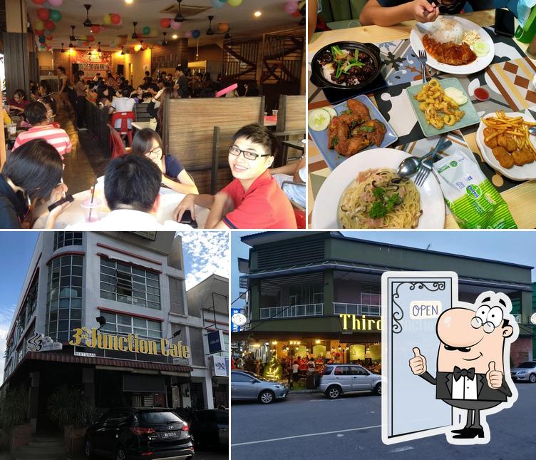 3rd Junction Cafe • Tropika Kulai