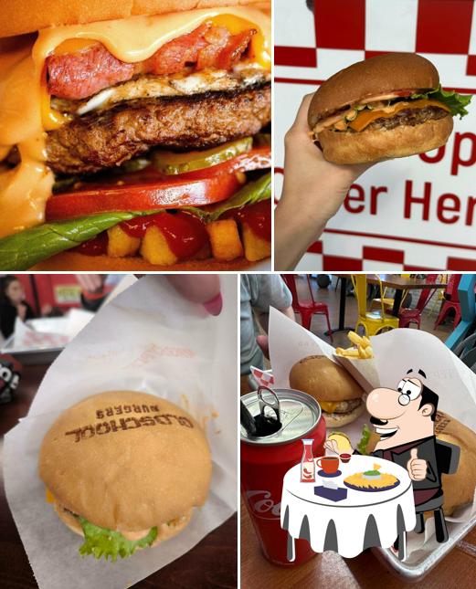 В "Oldschool burgers" вы можете попробовать гамбургеры