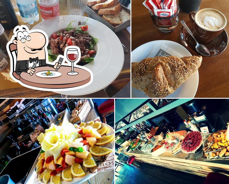 Le Petit Café