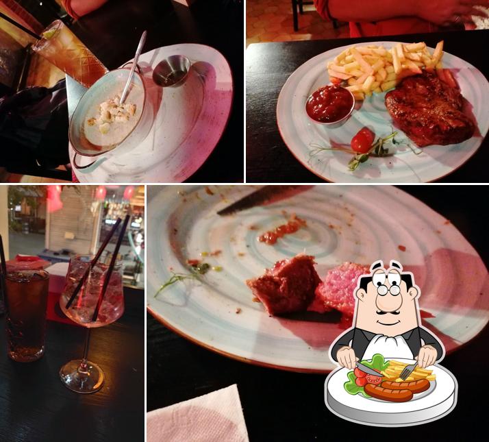 Еда в "Коктейле"