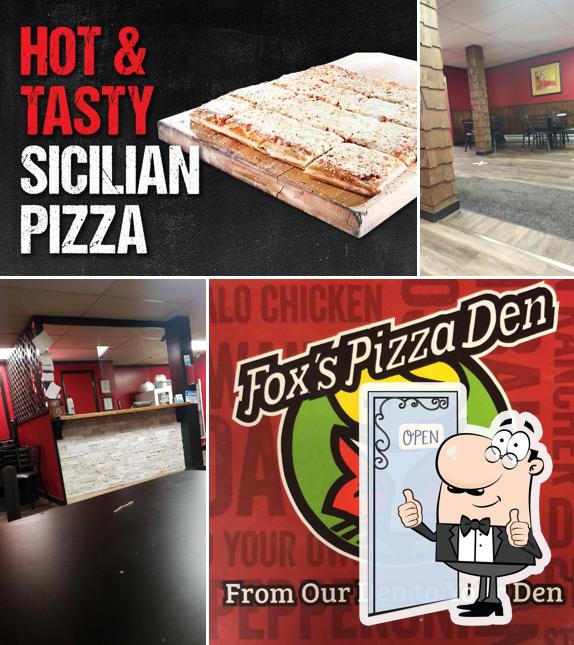 Fox's Pizza Den