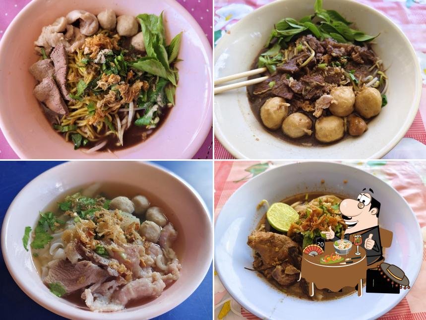 ก๋วยเตี๋ยวบ้านร่อง