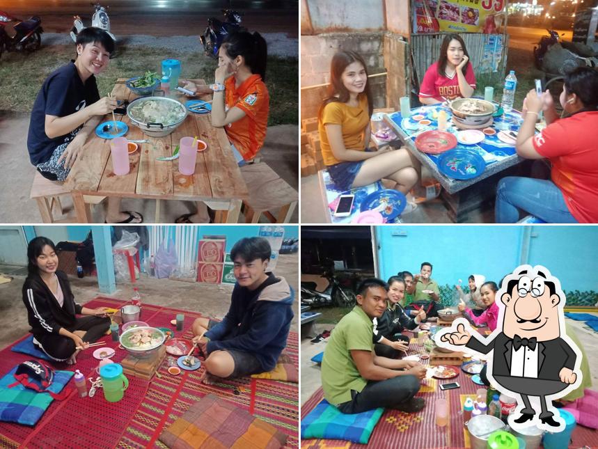 พอเพียง 3 หมูกระทะ บุฟเฟ่ต์