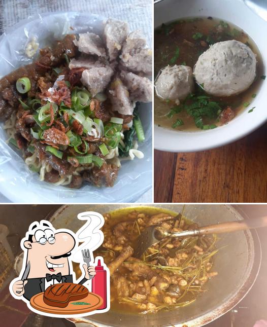 Waroeng bakso dan mie ayam bapake mamake