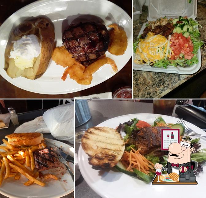 White's Streetside Tavern