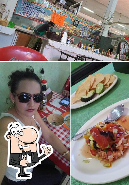 Mariscos 4 Hermanos