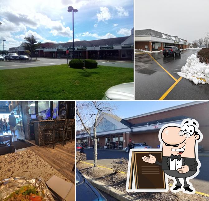 Wading River Shopping Center
