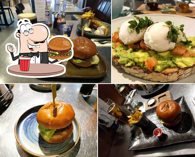 Pilots Bar & Kitchen