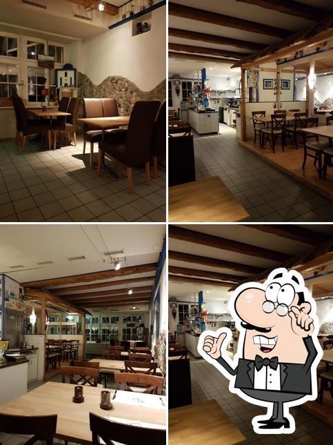 Akropolis Greek Restaurant