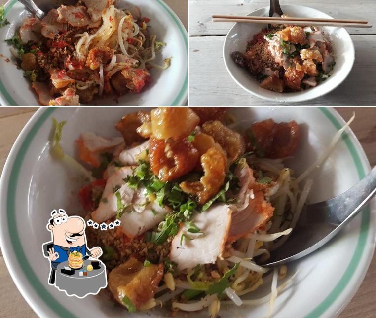 ก๋วยเตี๋ยวป้าณู