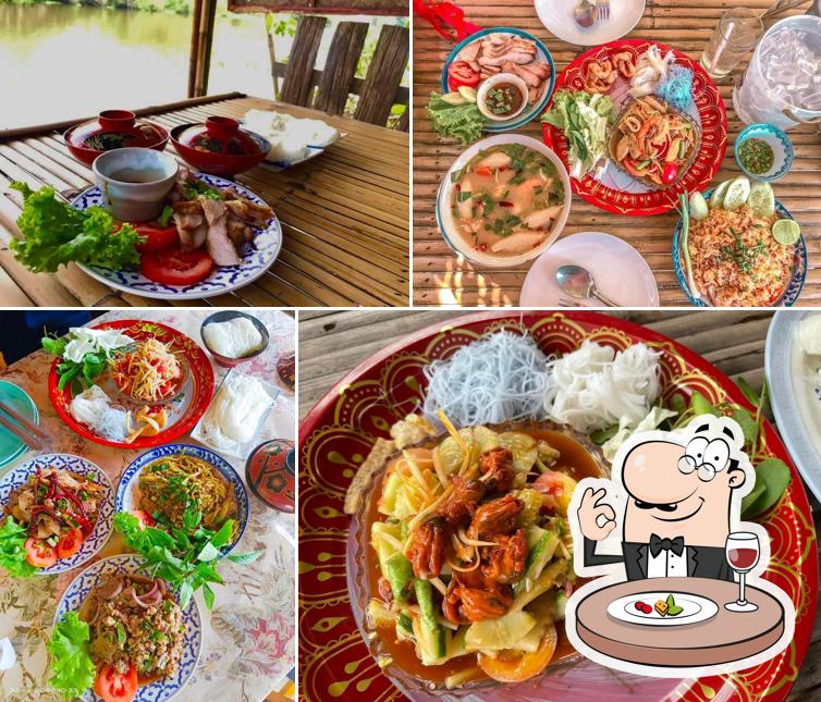 เรือนอำแดงสาย - Amdeangsai House