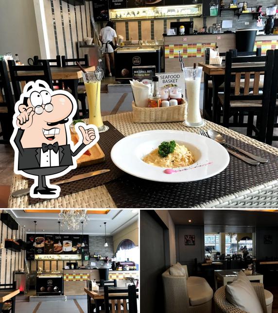 The artist Club & Restaurant