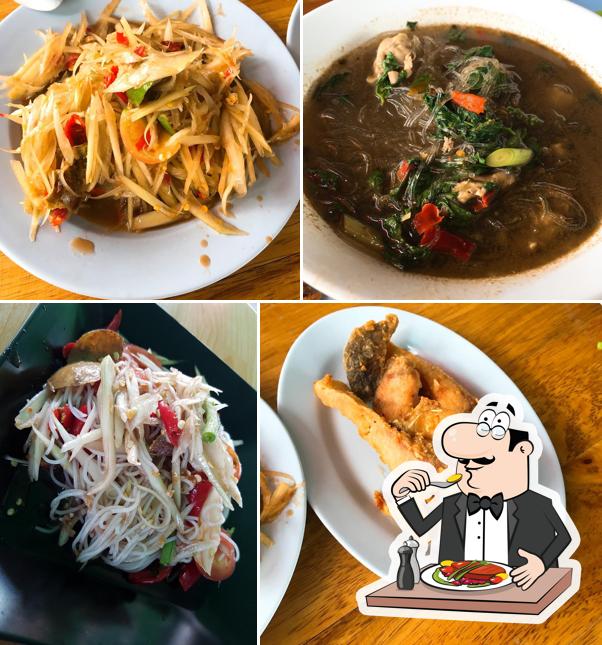 ครัวต้นตาล (ครัวท้ายบ้าน)