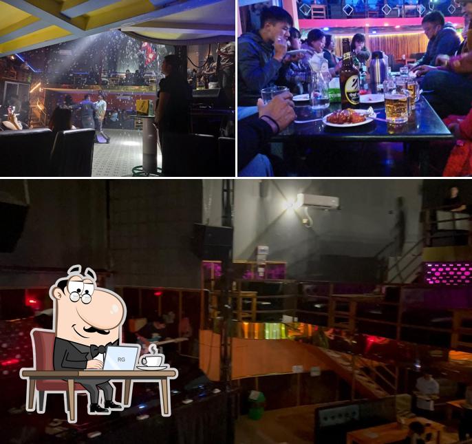 MH lounge and bar