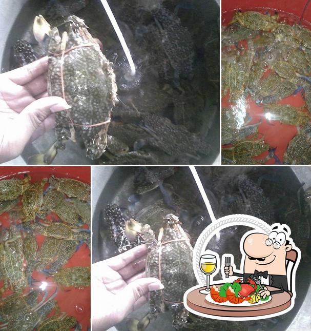 ร้านป้าแอ๋วปูเป็นๆของทะเลสดๆทุกชนิด