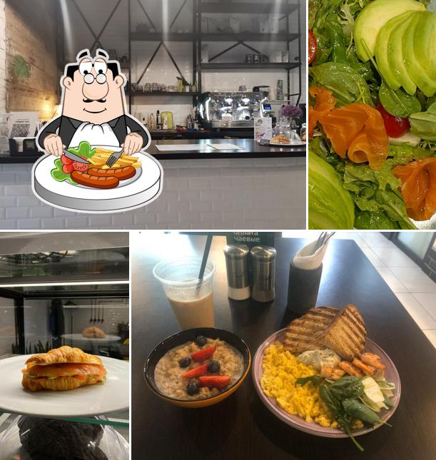 Еда в "Cosmic latte"