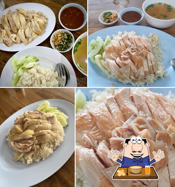 แดนข้าวมันไก่ ปตท. ท่ารั้ว