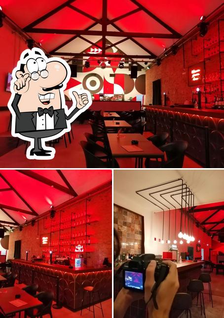 Azulejo Bar