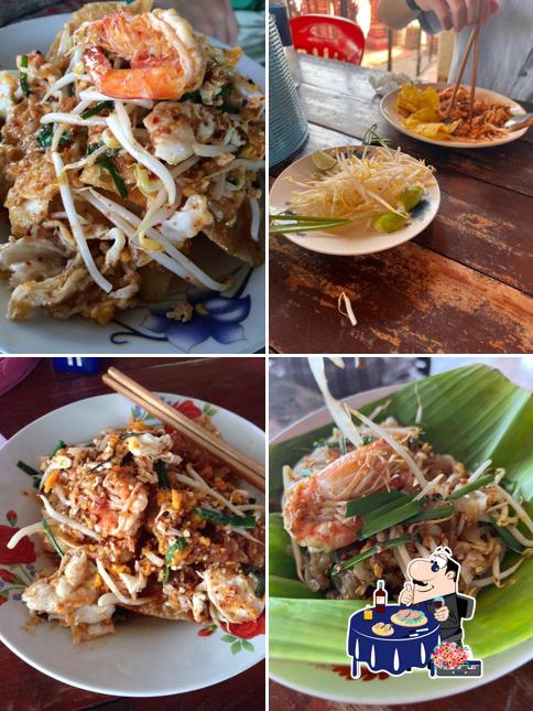 ผัดไทป้าสมบุญ