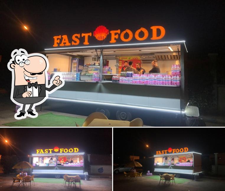 FAST FOOD