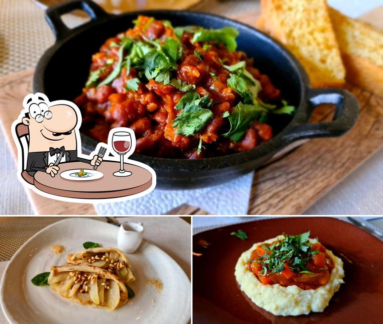 Блюда в "Баре Шинок"