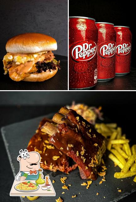 Блюда в "Смокер Мит"