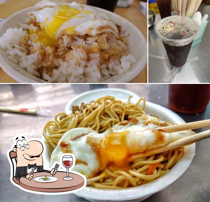 炒麵+肉燥飯