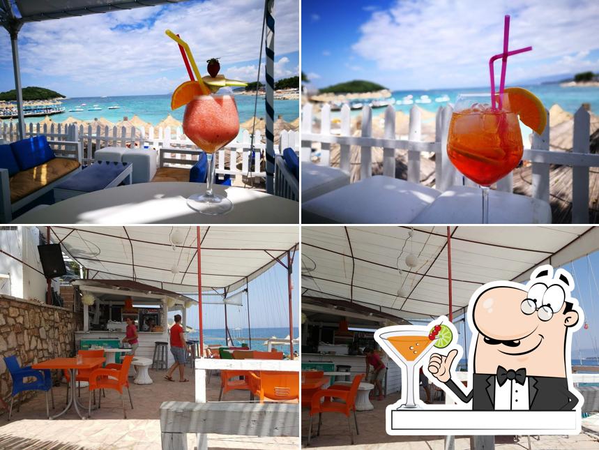 Wave Bar & Restaurant