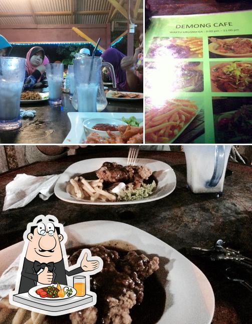 Demong Cafe