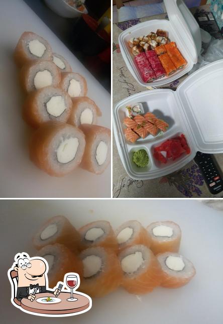 Еда в "#SUШI Кафе"