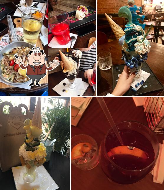 Блюда в "Mickey & Monkeys"