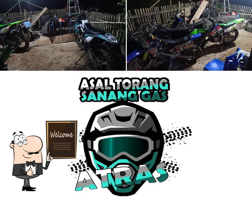 ATRAS ️