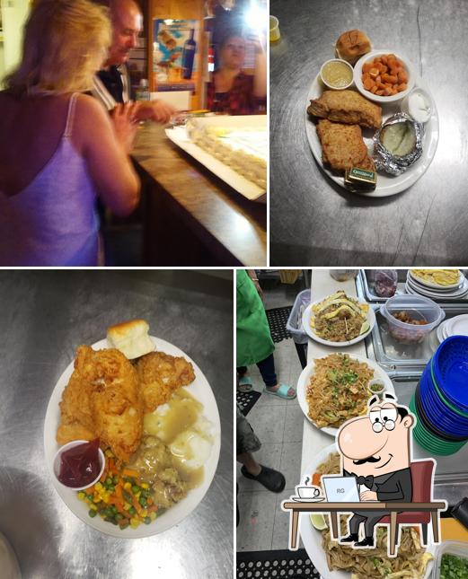 Chang's Half Moon Lakeview Bar & Grill