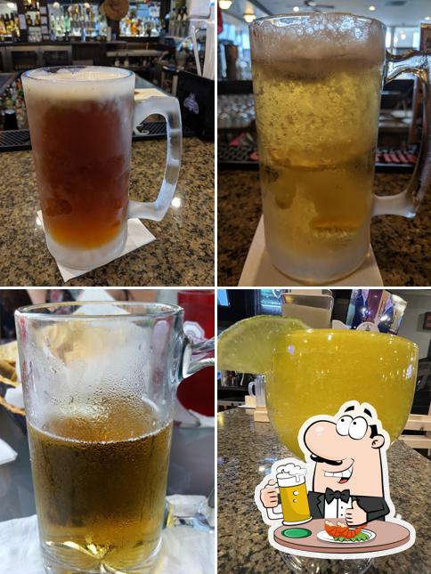 Azteca Mexican Grill